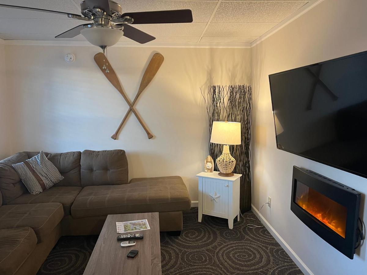 The Beachside Sylvan Beach Bagian luar foto